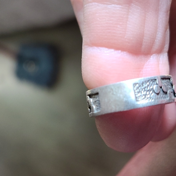 TRIBAL DOT RING - Picture 3 of 4